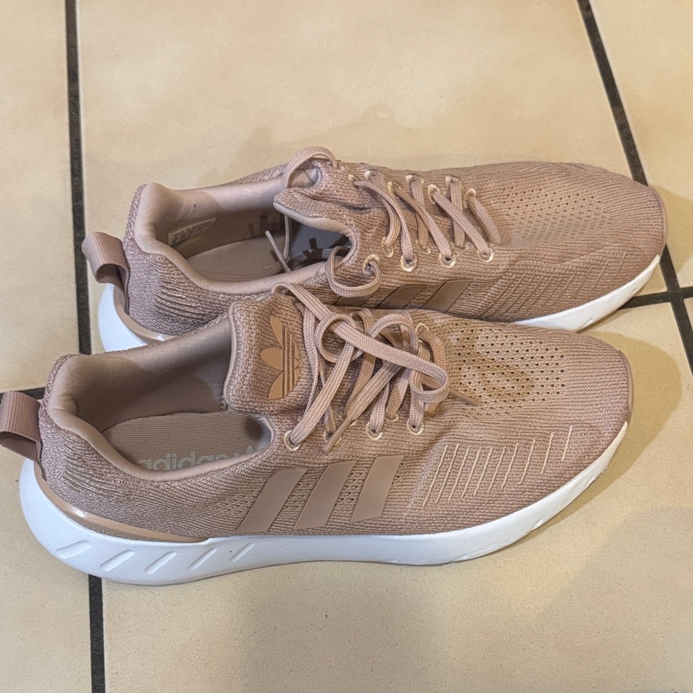Adidas Beige/pink Running Shoes
